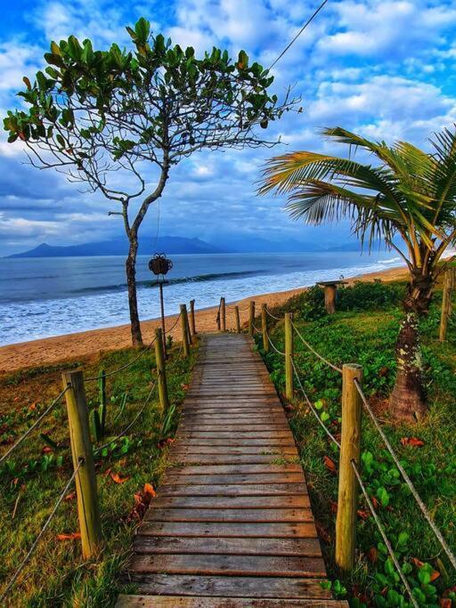 100Mts Da Praia Com Churrasqueira, Piscina E Wi-Fi Caraguatatuba Exterior foto